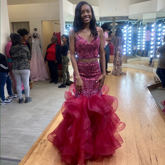 Burgundy Mermaid Style Prom Dress - Picture 3 of 9